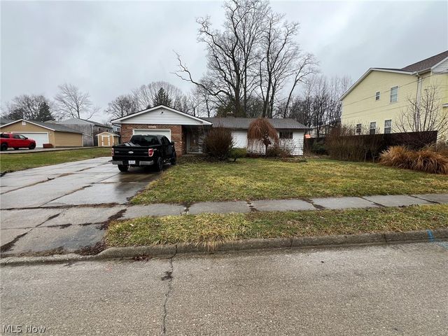 462 Moody Street, Akron, OH 44305