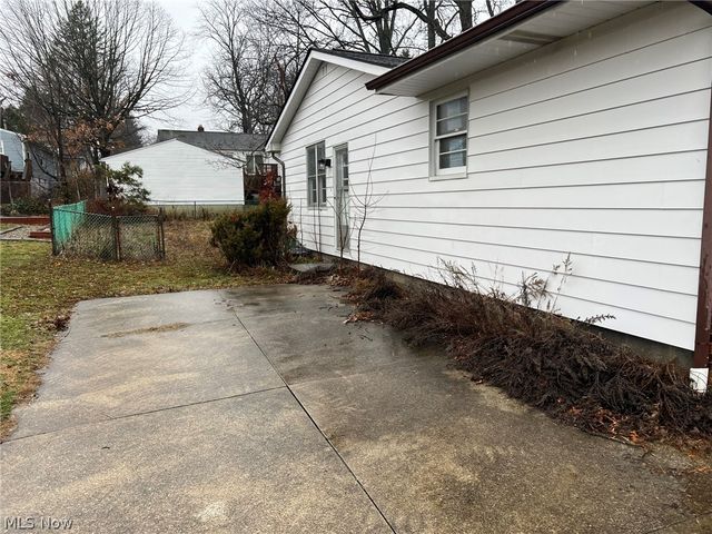 462 Moody Street, Akron, OH 44305