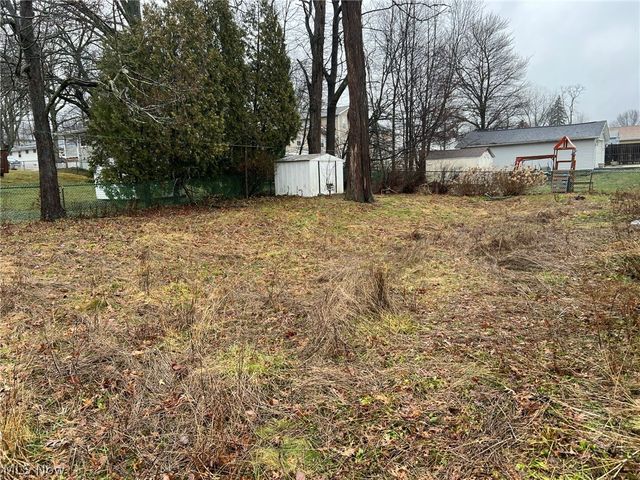 462 Moody Street, Akron, OH 44305