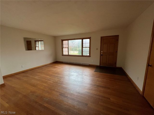 462 Moody Street, Akron, OH 44305