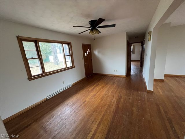 462 Moody Street, Akron, OH 44305