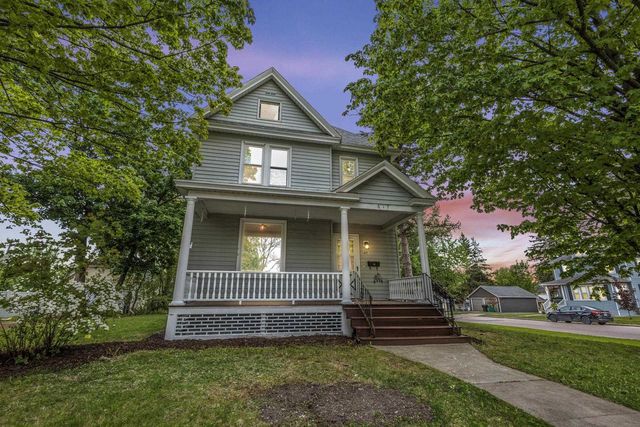 617 NEWBURY STREET, Ripon, WI 54971