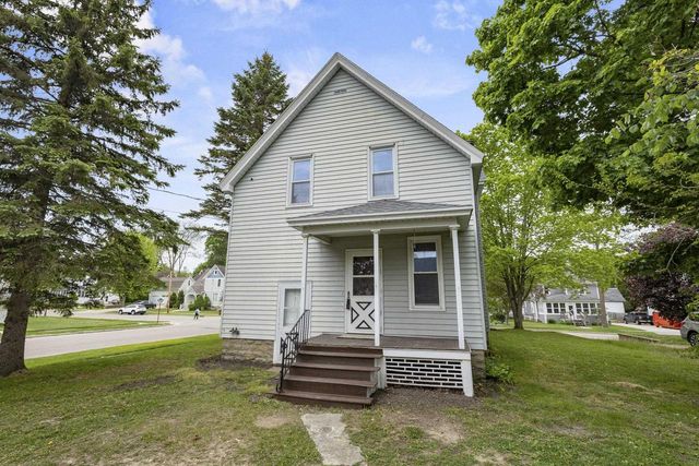 617 NEWBURY STREET, Ripon, WI 54971