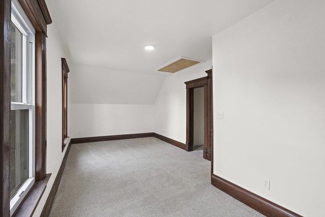 617 NEWBURY STREET, Ripon, WI 54971