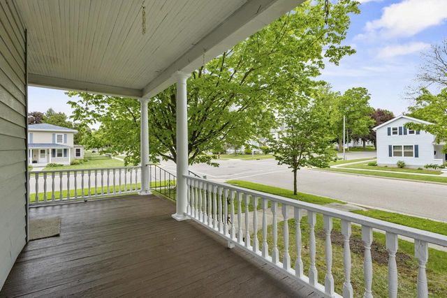 617 NEWBURY STREET, Ripon, WI 54971