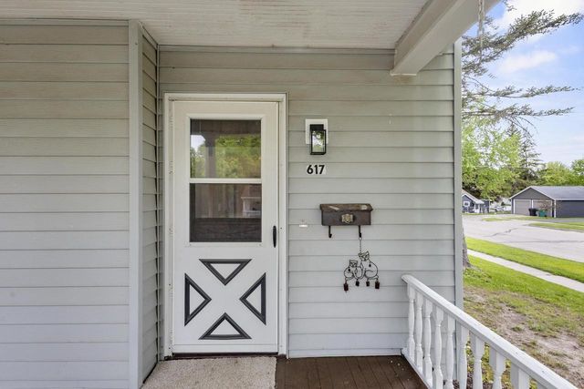 617 NEWBURY STREET, Ripon, WI 54971