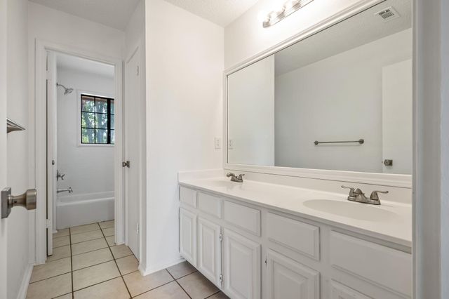 1106 Split Oak CV, Pflugerville, TX 78660