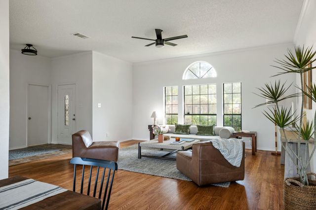 1106 Split Oak CV, Pflugerville, TX 78660