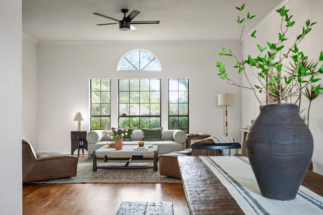 1106 Split Oak CV, Pflugerville, TX 78660