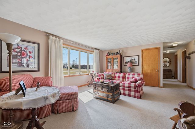 950 Radio Lane, New Castle, IN 47362