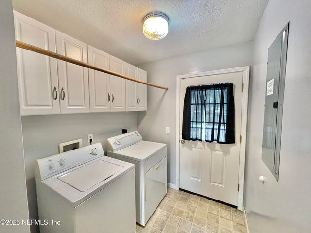 4025 THUNDER HEIGHTS Lane, Middleburg, FL 32068