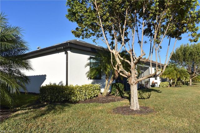 9163 Woodhurst DR, Naples, FL 34120