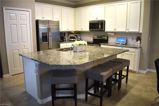 9163 Woodhurst DR, Naples, FL 34120