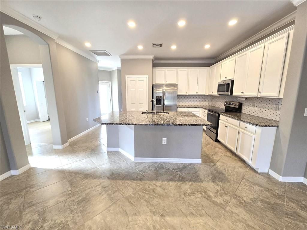 9163 Woodhurst DR, NAPLES, FL 34120 — photo 5