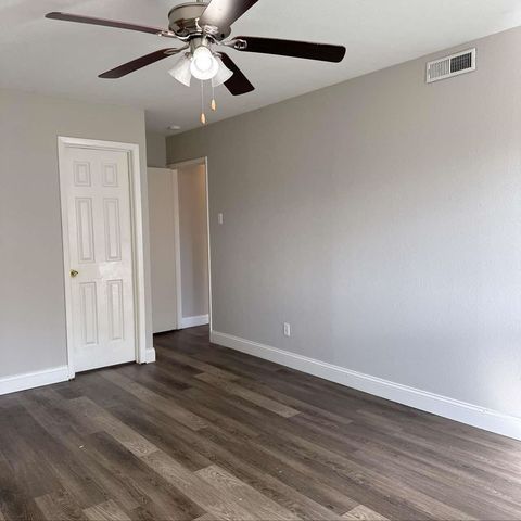 422 Woodmere Drive, Garland, TX 75043