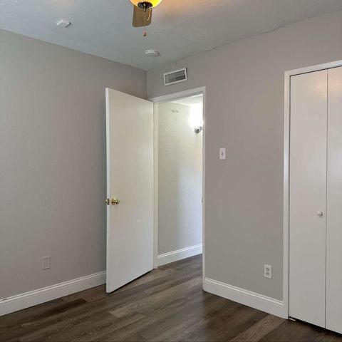 422 Woodmere Drive, Garland, TX 75043