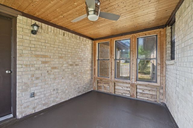 111 Terrace Drive, Point Blank, TX 77364
