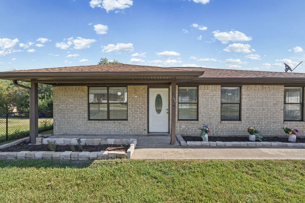 111 Terrace Drive, Point Blank, TX 77364