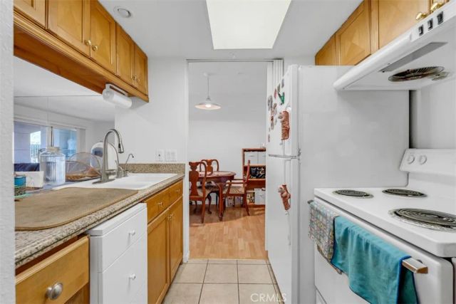111 Marguerita Ave 106, Monterey Park, CA 91754