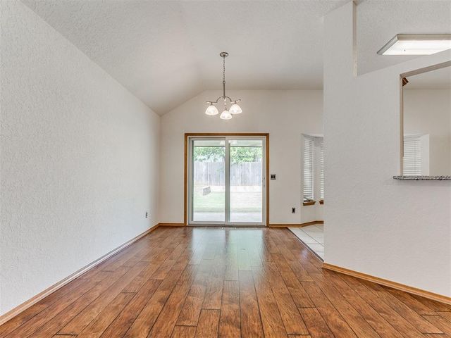 8213 Wilshire Ridge Drive, Oklahoma City, OK 73132