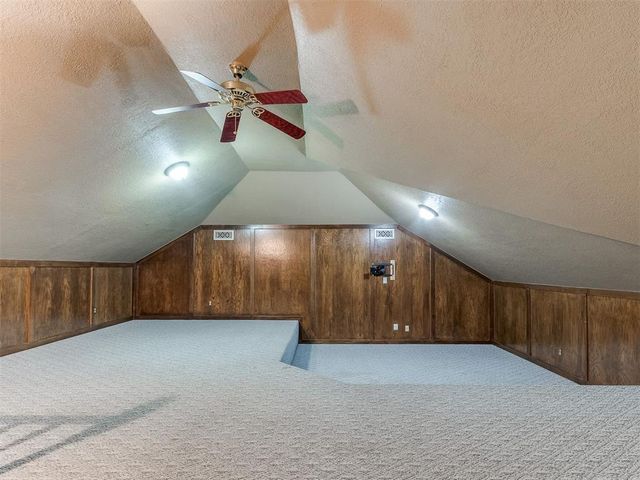 8213 Wilshire Ridge Drive, Oklahoma City, OK 73132