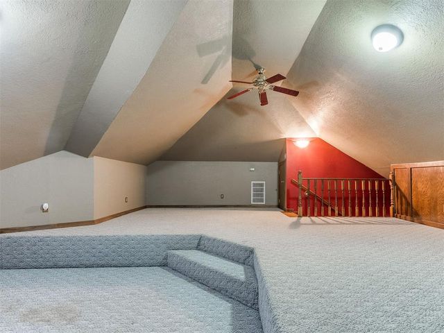 8213 Wilshire Ridge Drive, Oklahoma City, OK 73132