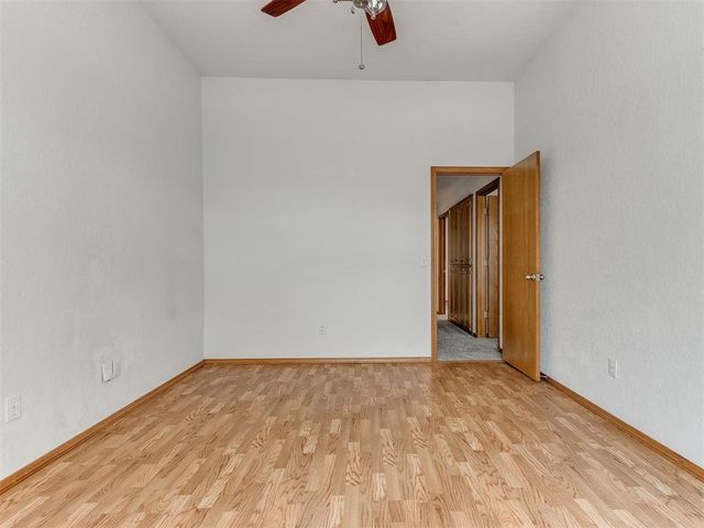 8213 Wilshire Ridge Drive, Oklahoma City, OK 73132