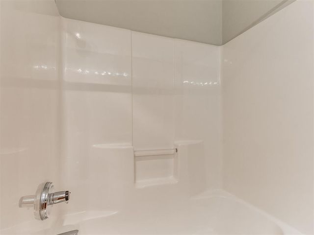 8213 Wilshire Ridge Drive, Oklahoma City, OK 73132