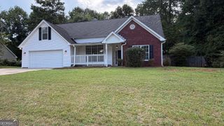 225 Berkshire Pass, Covington, GA 30016