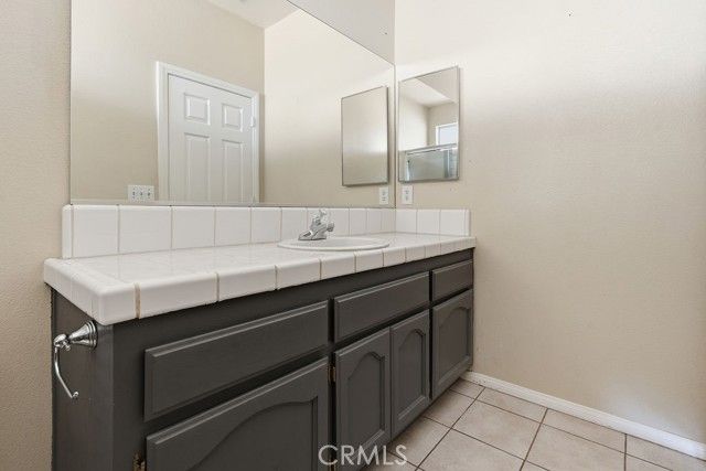 7838 Cataba Road, Hesperia, CA 92344