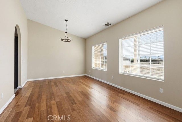 7838 Cataba Road, Hesperia, CA 92344