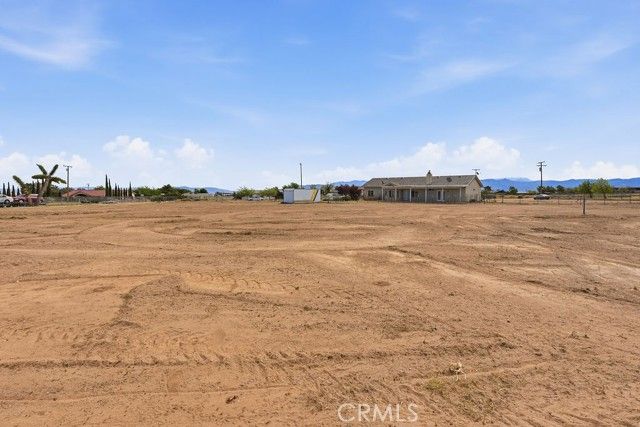 7838 Cataba Road, Hesperia, CA 92344