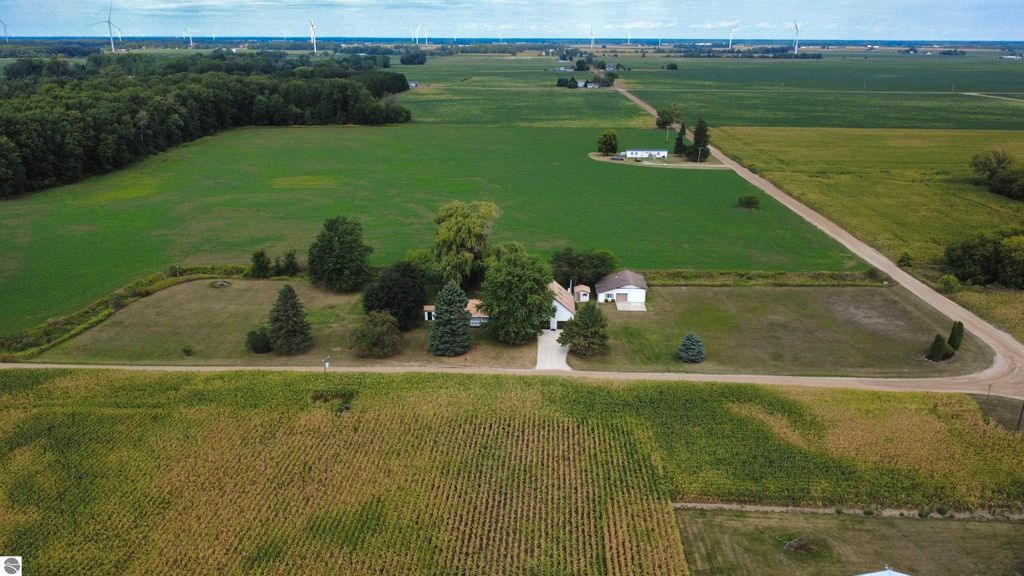 Image 1 of property listing at 10951 E Remick Road, St Louis, MI 48880