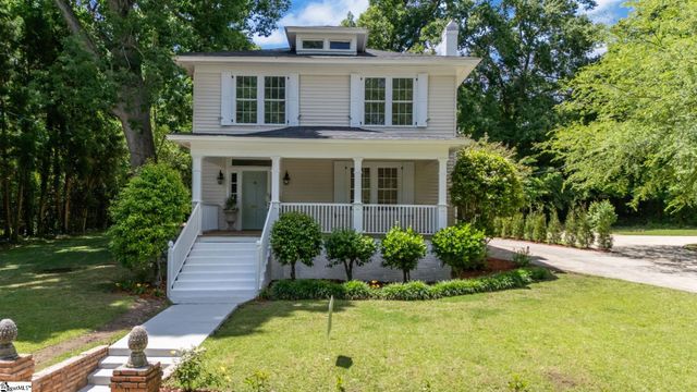 206 S Adair Street, Clinton, SC 29325