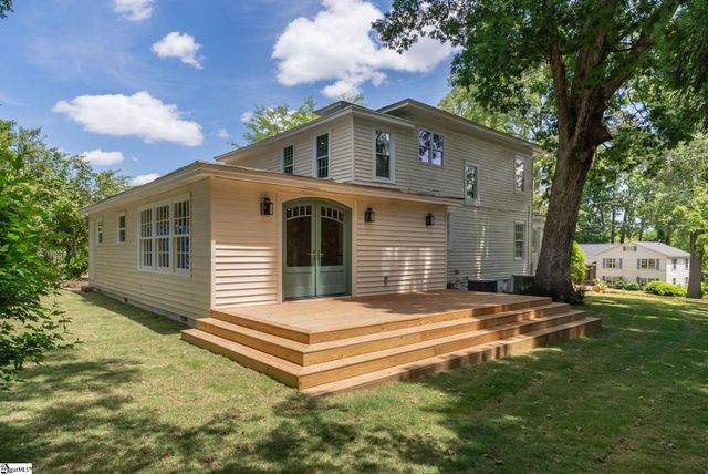 206 S Adair Street, Clinton, SC 29325