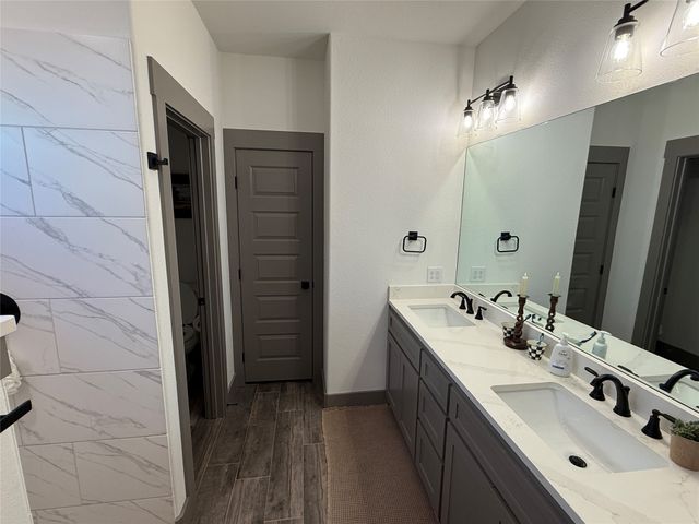 9221 Parkview, Tolar, TX 76476