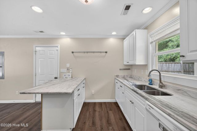 18 Hampton Drive, Castle Hayne, NC 28429