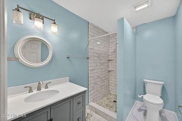 18 Hampton Drive, Castle Hayne, NC 28429