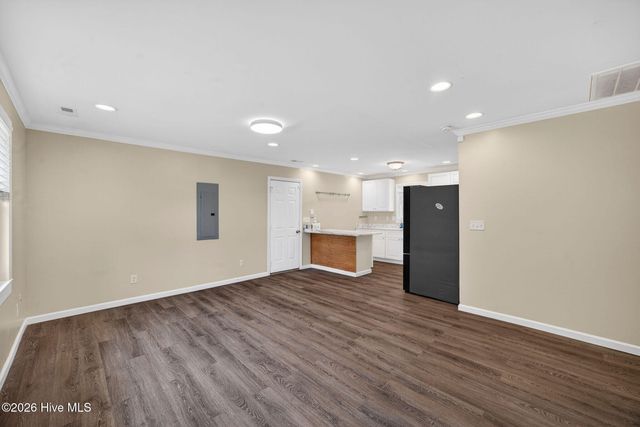 18 Hampton Drive, Castle Hayne, NC 28429