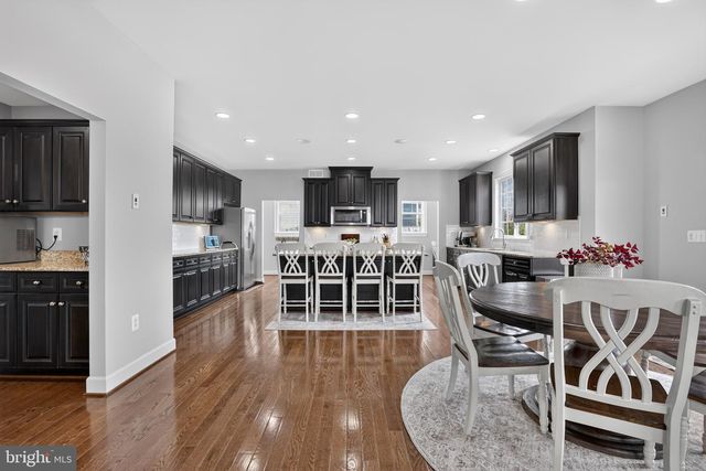 41858 FARNBOROUGH PL, Leesburg, VA 20176