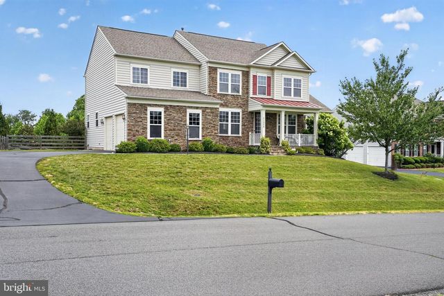41858 FARNBOROUGH PL, Leesburg, VA 20176