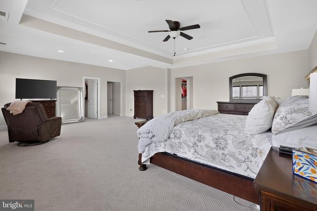 41858 FARNBOROUGH PL, Leesburg, VA 20176