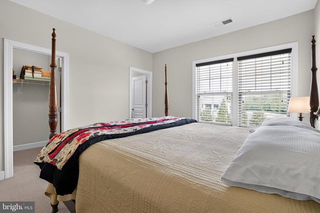 41858 FARNBOROUGH PL, Leesburg, VA 20176