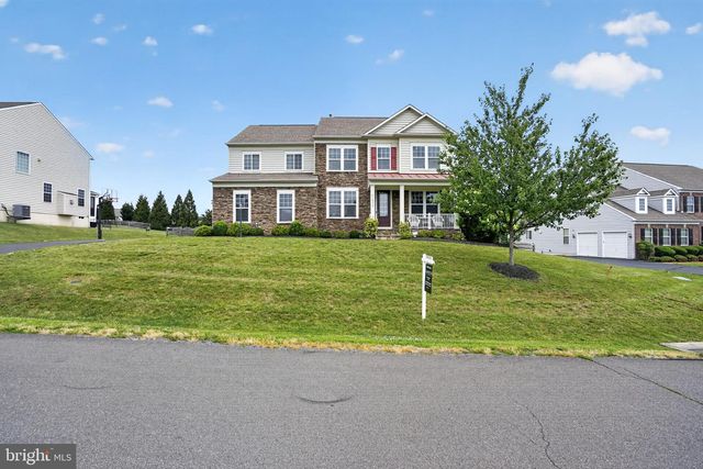 41858 FARNBOROUGH PL, Leesburg, VA 20176