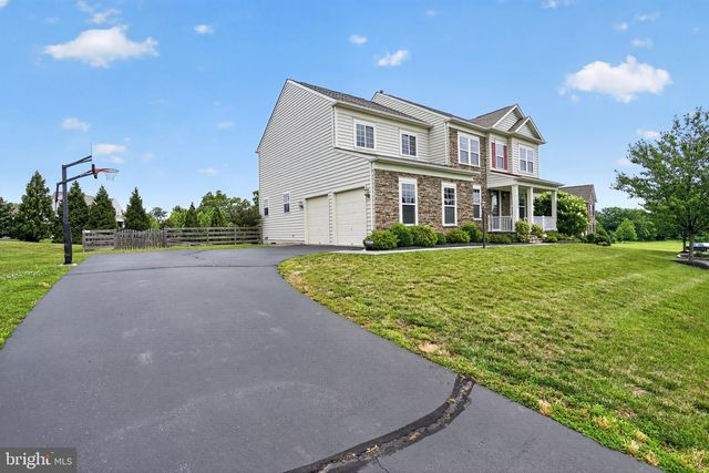 41858 FARNBOROUGH PL, Leesburg, VA 20176