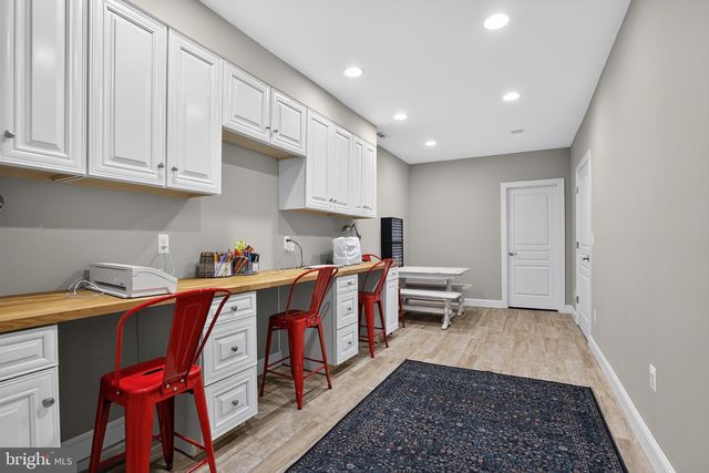 41858 FARNBOROUGH PL, Leesburg, VA 20176