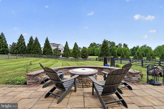 41858 FARNBOROUGH PL, Leesburg, VA 20176