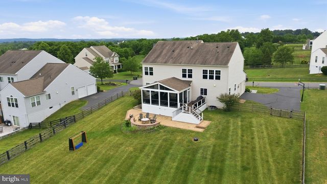41858 FARNBOROUGH PL, Leesburg, VA 20176