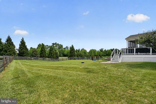 41858 FARNBOROUGH PL, Leesburg, VA 20176