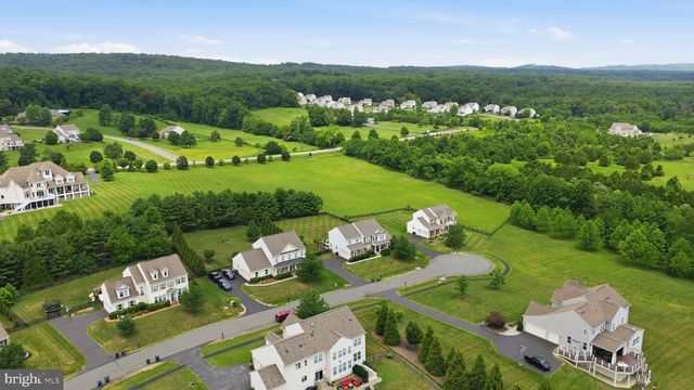41858 FARNBOROUGH PL, Leesburg, VA 20176
